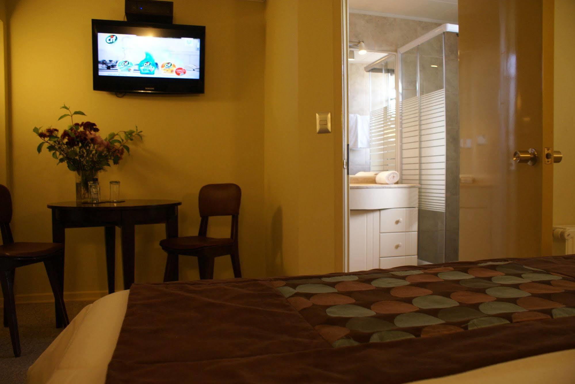 Hotel Baviera Parral Bagian luar foto